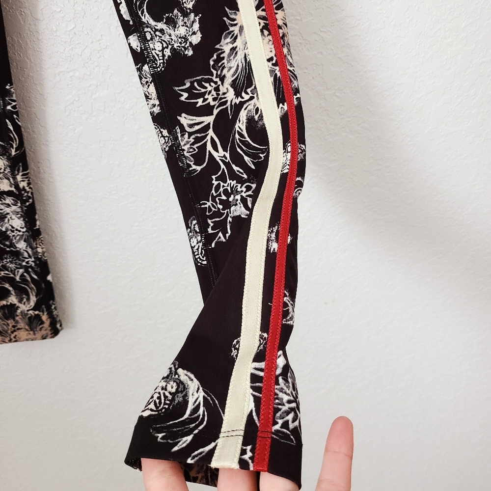 SOLD Free People Movement Freestyle Leggings XS - Picture 5 of 8